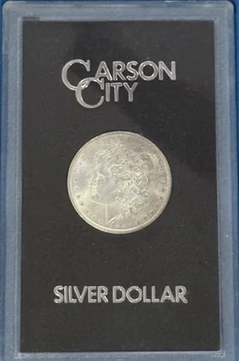 Dólar Morgan de Estados Unidos 1883 CC $1 GSA sin circular con caja/papeles originales Foto 1 de 4
