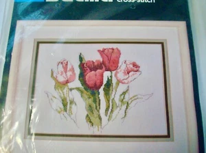 Bucilla PUNTO DE CRUZ CONTADO Nuevo KIT Tulipanes - Imagen 1 de 2