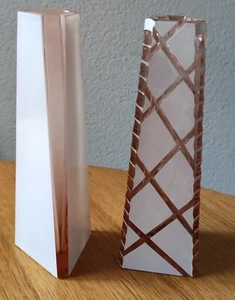 2 x Glas Vase 20 cm hoch, Überfangglas rosa weiss , gemustert eckig Kunstglas - Bild 1 von 6