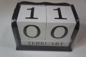 Wood Block Perpetual Calendar Reusable Wooden Desktop Office Desk Decor | NEW! - Picture 1 of 9