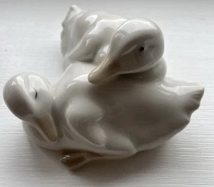Pair of Porcelain Gosling Figurines - Nao by Lladro (Spain) Superb Condition - Picture 1 of 4