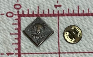 Bear Cubs Boy Scouts BSA B.S.A. Prendedor de premio insignia emblema insignia rango scouting - Imagen 1 de 2