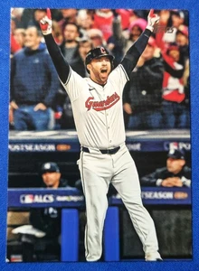 MLB - David Fry - True Photo Variation #401 - 2025 Topps Series 2 - Picture 1 of 2