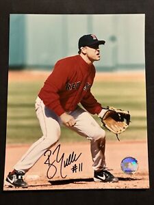 BILL MUELLER (Fielding) Boston Red Sox Signed 8x10 Photo Picture Autograph Auto