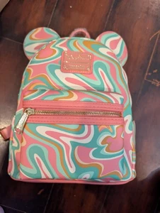 Mini Mochila Loungefly Disney Parks Mickey Swirl Loungefly  - Imagen 1 de 2