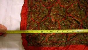 Vintage Women’s Scarf 100% Acetate Elegant Read Paisley Patterned Japan - Picture 1 of 10