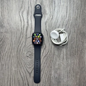 Apple Watch Series 8 - 41MM - GPS - Midnight - 100% Battery health - Zdjęcie 1 z 12