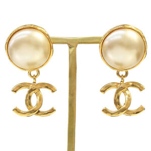 CHANEL Gold-tone Faux Pearls Coco Mark Logo Clip-on Earrings Vintage Women Q1437