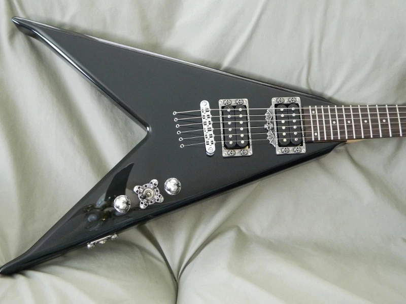 6 PIEZAS DE CALAVERA para guitarra bc rich junior JR V perillas Kk, anillos, conector, cubierta de palanca Foto 1 de 4