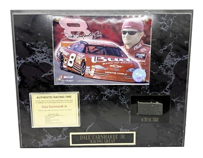 Placa de pared Dale Earnhardt Jr #8 Racing Great 13" X 10,5" con neumático real certificado de autenticidad Foto 1 de 3