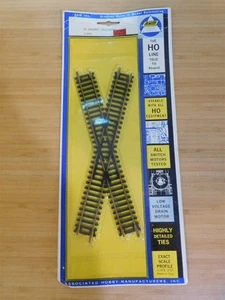 AHM - Vintage HO 30 Degree Crossing Track #2556 - NIB Free Ship - Picture 1 of 1