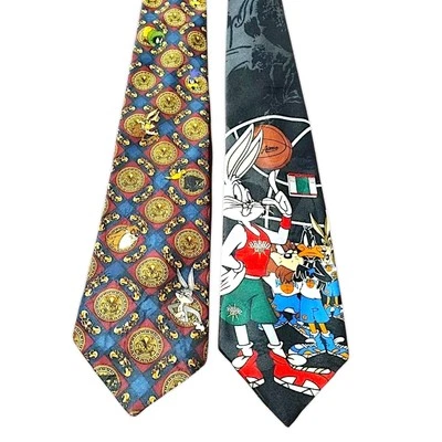 Lote de 2 corbatas de baloncesto y personajes Mania 100 % polietileno de colección Looney Tunes Foto 1 de 4