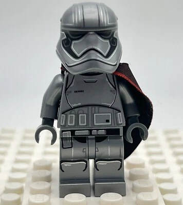 LEGO STAR WARS Capitana Phasma Minifigura SW0904 (75201) Foto 1 de 4