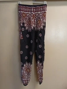 Women's Rayon Harem Style Pants Floral One Size (S-XL) - Picture 1 of 6