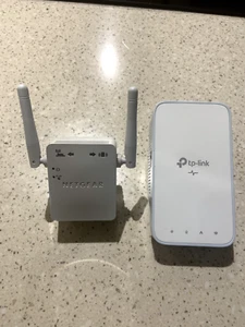 2x wireless extenders. TP-Link & Netgear - Photo 1/5