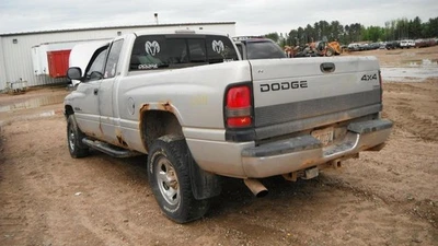 Condensador de CA compatible con camioneta Dodge 2500 98-02 1167921 Foto 1 de 4