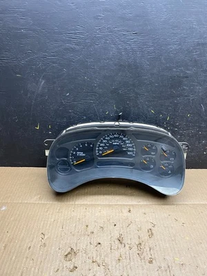 Chevrolet Silverado Sierra 2003 a 2006 velocímetro calibre clúster v1647 DG Foto 1 de 4