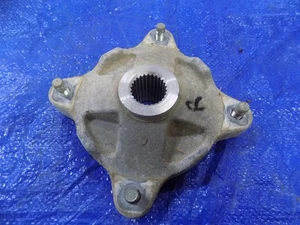 POLARIS MAGNUM 330 2005 RIGHT REAR WHEEL HUB  ALL YEARS - Picture 1 of 2