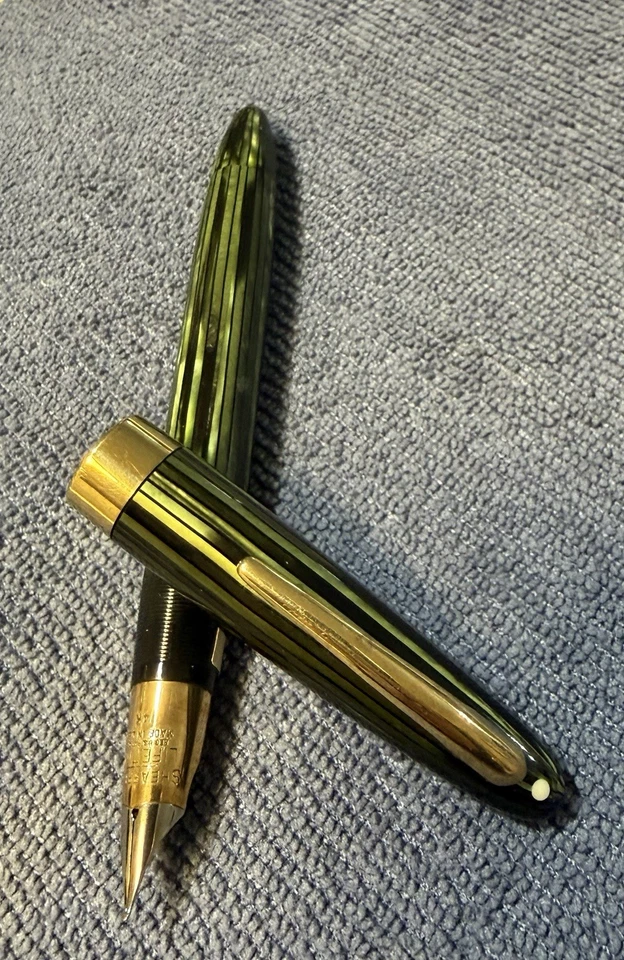 Pluma Estilográfica Sheaffer Punto Blanco 14K Bomba de Destoque Celuloide Estriado Verde EE. UU. Foto 1 de 4
