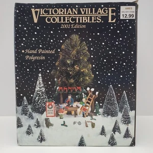 Victorian Village Collectibles - 2001 Edition - Wreath Maker With Tree - Picture 1 of 5
