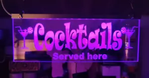 Cocktails Leucht Mancave LED Schild serviert hier Neon beleuchtet Gartenhaus Bar - Bild 1 von 10