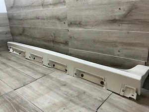 2009-13 Toyota Corolla Rocker Molding Right SIDE RH OEM 76911-12160 - Picture 1 of 16