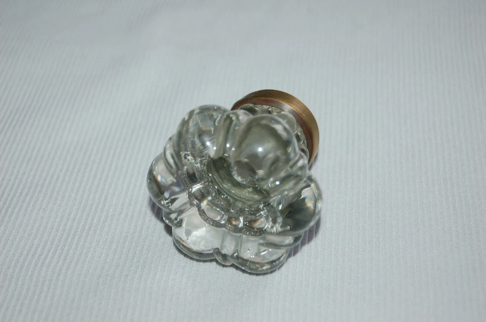 ANCIEN BOUTON DE PORTE DE MEUBLE TIROIR en CRISTAL /VERRE POIGNÉE ANCIENNE - Photo 1/3