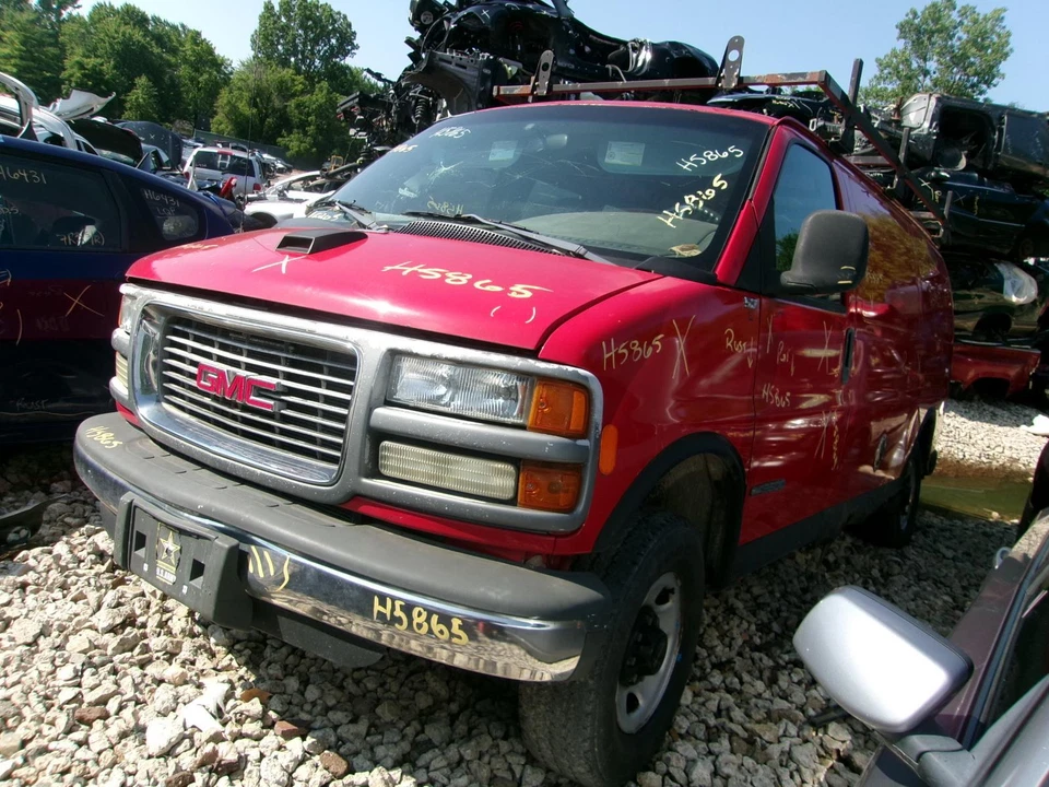 Used Rear Drive Axle Assembly fits: 2002 Gmc Savana 3500 van exc. Cutaway Rear G - Imagem 1 de 4