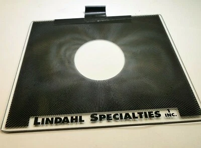 Lindahl 4.5X4.5" Center Spot Portraiture Neutral Density Vignette Glass Filter  - Image 1 of 4