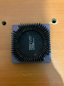 Intel Pentium 133MHz Socket 7 CPU SU073 - Picture 1 of 2