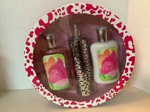 SWEET PEA ~ 3PC GIFT SET ~ Bath & Body Works ~ NEW in Box ~ Gel ~ Mist ~ Lotion  - Picture 1 of 8