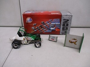 2003 Action Steve Kinser Quaker State 17X Champ Sprint Car Xtreme 1/24