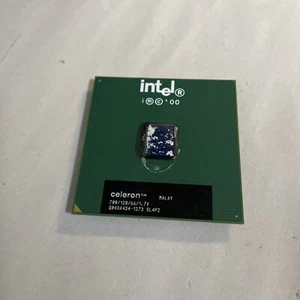 Intel Celeron 700MHz SL4P2 CPU Processor Socket 370 @CPUL - Picture 1 of 1
