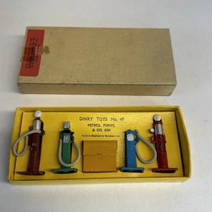 Dinky Toys Nr. 49 Zapfsäulen und Ölbehälter OVP - Bild 1 von 9