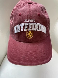 Harry Potter Hogwarts Alumni Hat Burgundy Adjustable Baseball Hat Style - Picture 1 of 6