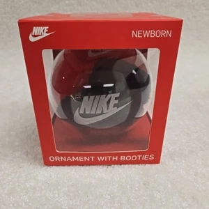 Nike Christmas Ornament Newborn Booties Black on Black with Gold Nike Logo New! - Foto 1 di 5
