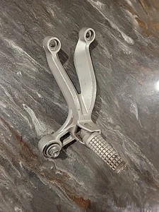 #288 🌟Right Side Rear Passenger Peg 01-03 GSXR 600/750 Back Foot 01-02 GSXR1000 - Foto 1 di 5