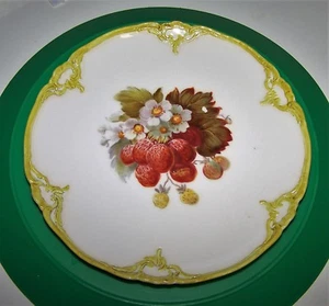 KPM 7-1/2" CABINET PLATE,STRAWBERRIES, SCEPTRE AND IRON CROSS MARKS - Picture 1 of 4