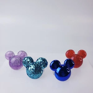 Disney ILY 4 Anillos de Plástico Brillo Mickey Mouse Tamaño Infantil Juego de 4 - Imagen 1 de 5