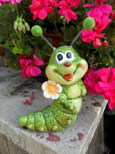 Niedliche Figur Raupe mit Blume Gelb Keramik Wackelfühler Dekoration 16 cm hoch - Bild 1 von 10