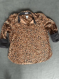Chicos Blouse Womens M Leopard Print Button Front Black Trim Stretch Top Casual - Picture 1 of 6