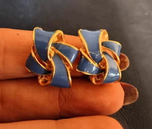 orecchini vintage americani anni 70 a clip in smalto azzurro - vtg earrings - Imagen 1 de 3