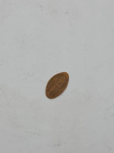 Penny prensado alargado todavía se ve en la parte trasera y delantera Harbor Town Light  - Imagen 1 de 5