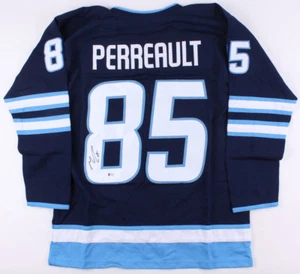 Mathieu Perreault Signed Jets Blue Jersey (Beckett) Winnipeg 2nd Line Center - Picture 1 of 5