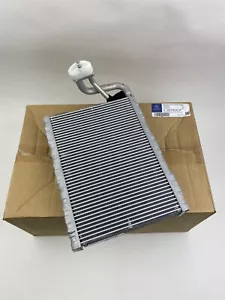 *DAMAGED* See Pics Genuine Mercedes-Benz OEM A/C Evaporator Core 204-830-00-58 - Foto 1 di 9