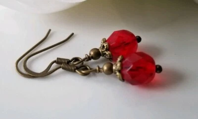 Pendientes de cuentas de vidrio checo rojo Siam, cuentas de cristal, bronce, cereza colgante Foto 1 de 4