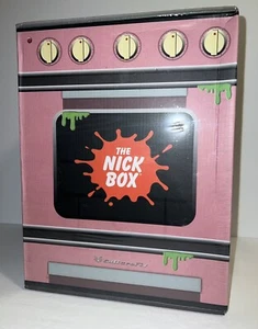 The Nick Box NEW Sealed Winter 2018 Nickelodeon - Picture 1 of 3