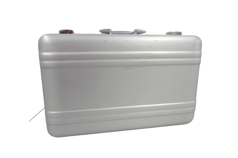 Zero Halliburton Aluminum Attache 13x20x6.5 Business Cases - Brushed Silver - Image 1 of 4