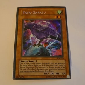 Yugioh CURVED Yata-Garasu LOD-000 Secret Rare - Picture 1 of 11