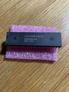 One Z80 based Processor; NEC D780C-1 or Zilog Z80 or Mostek MK3880-4, PDIP40 - Picture 1 of 3